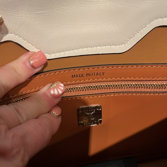 NWT MCM Calfskin Orange and Black Tiger Print Crossbody Bag w/ dustbag - Picture 8 of 10